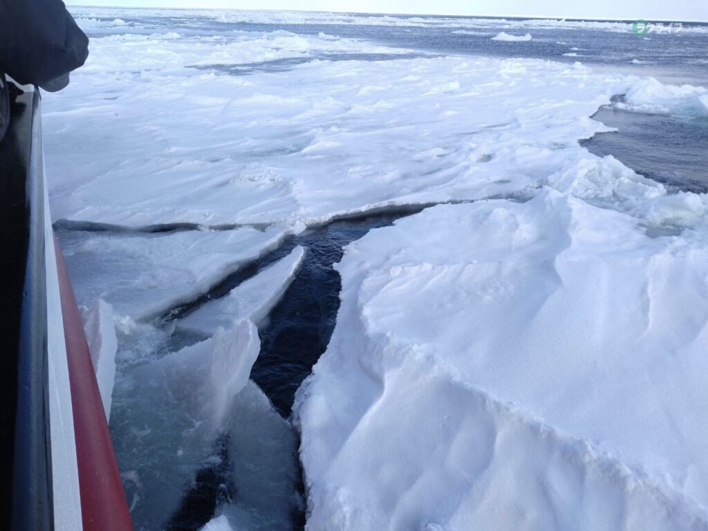 船の上の流氷
